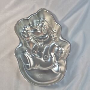 Vintage Wilton Super Mario Bros Cake Pan - Used